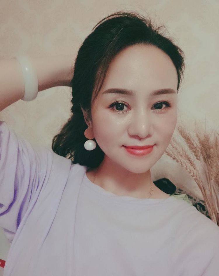 什么是生活照图片 3912cd17219f479f9a960ca092cf6b04.jpeg