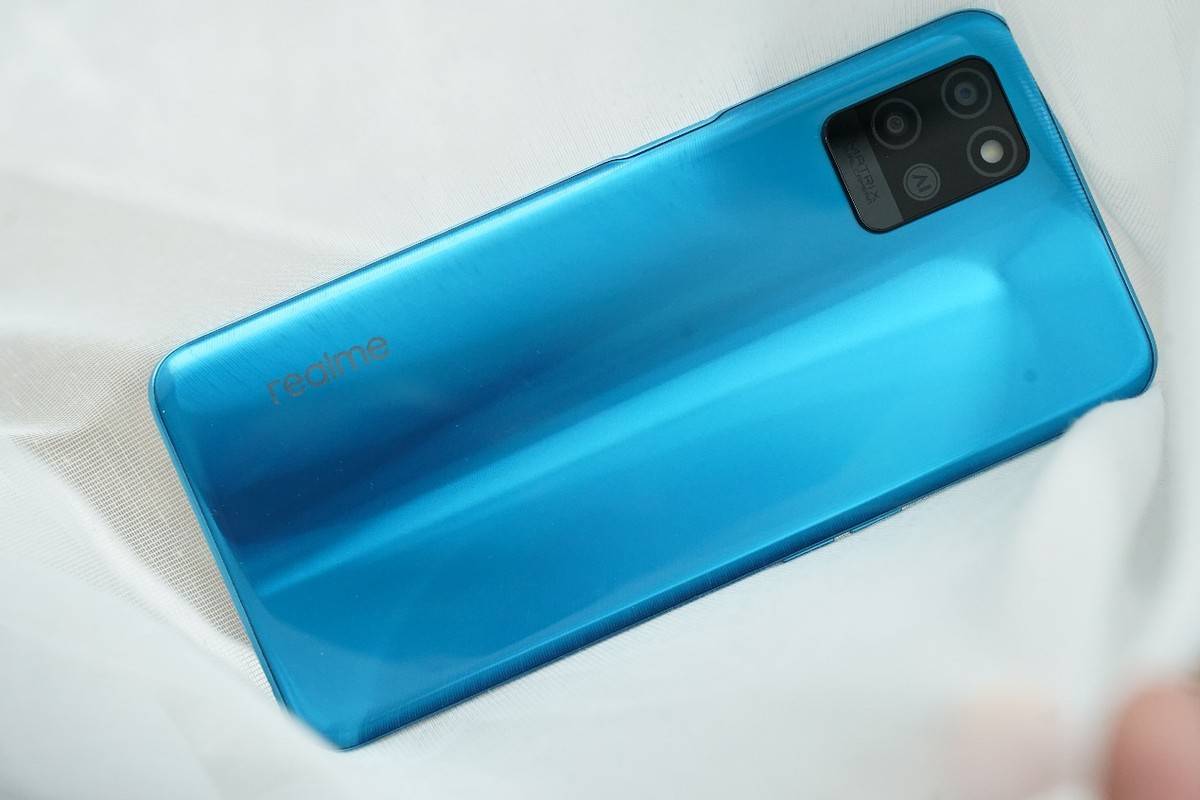 这个5g手机续航有点夸张realme真我v11评测