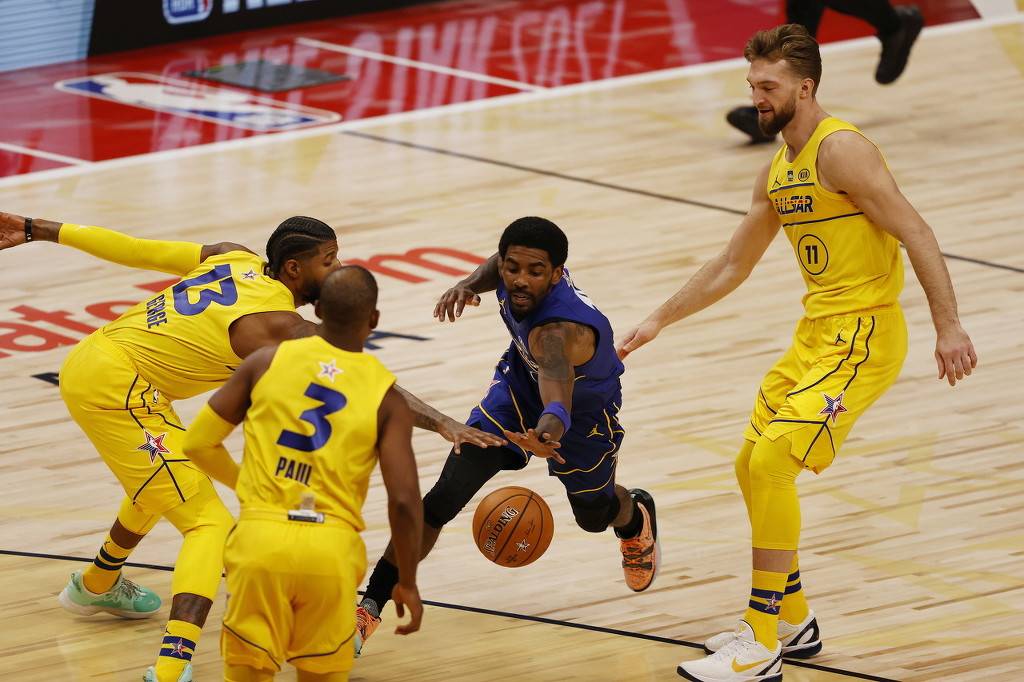 1/ 12 北京时间2021年3月8日,nba全明星赛,勒布朗队击败杜兰特队.