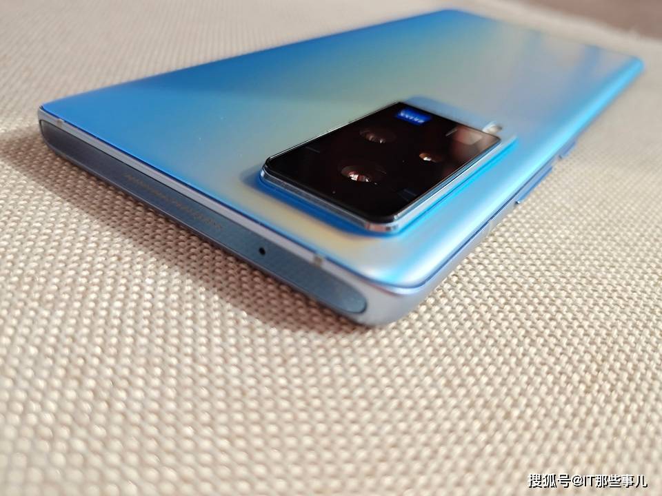 旗舰|外观更轻薄 拍照更好 vivo X60才是4000元价位的旗舰标杆