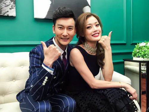 从帅气新闻主播变肿胀油腻男,这个男演员把一手王炸牌打得稀烂_王若麟