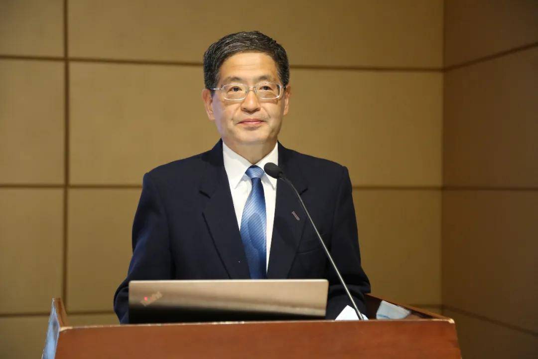 会议由林洋能源技术线副总监宋晓辉主持.