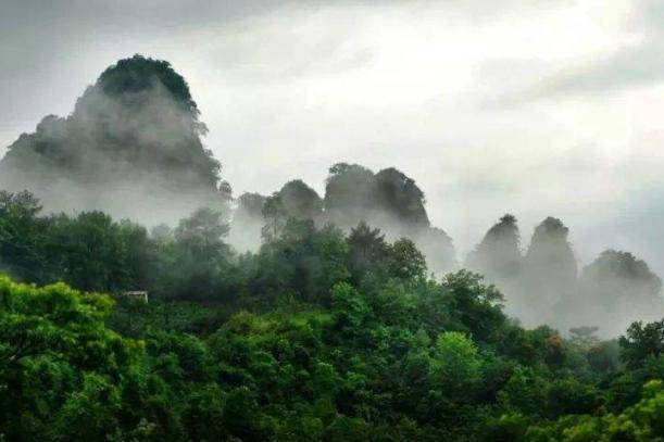 梅州“或增”一5A景区，距梅城仅88公里，人称差干“小桂林”