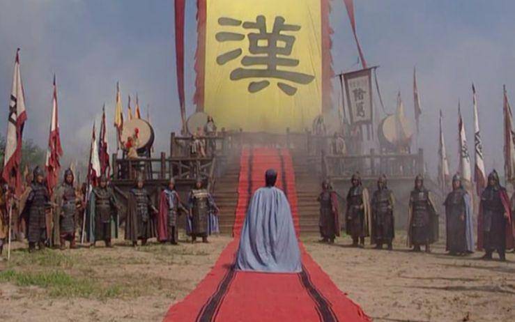 原创诸葛亮北伐败多,姜维北伐胜多,为何人们赞诸葛亮而贬姜维?