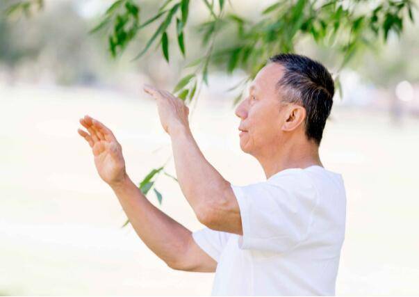 洗澡后血压会升高还是降低 a05e67f087034a7a97d76a8618ef9907.jpeg