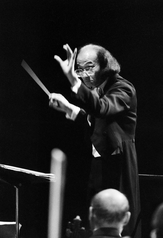 燃炸82岁大佬指挥交响乐版射雕英雄传不愧是中国第一棒啊