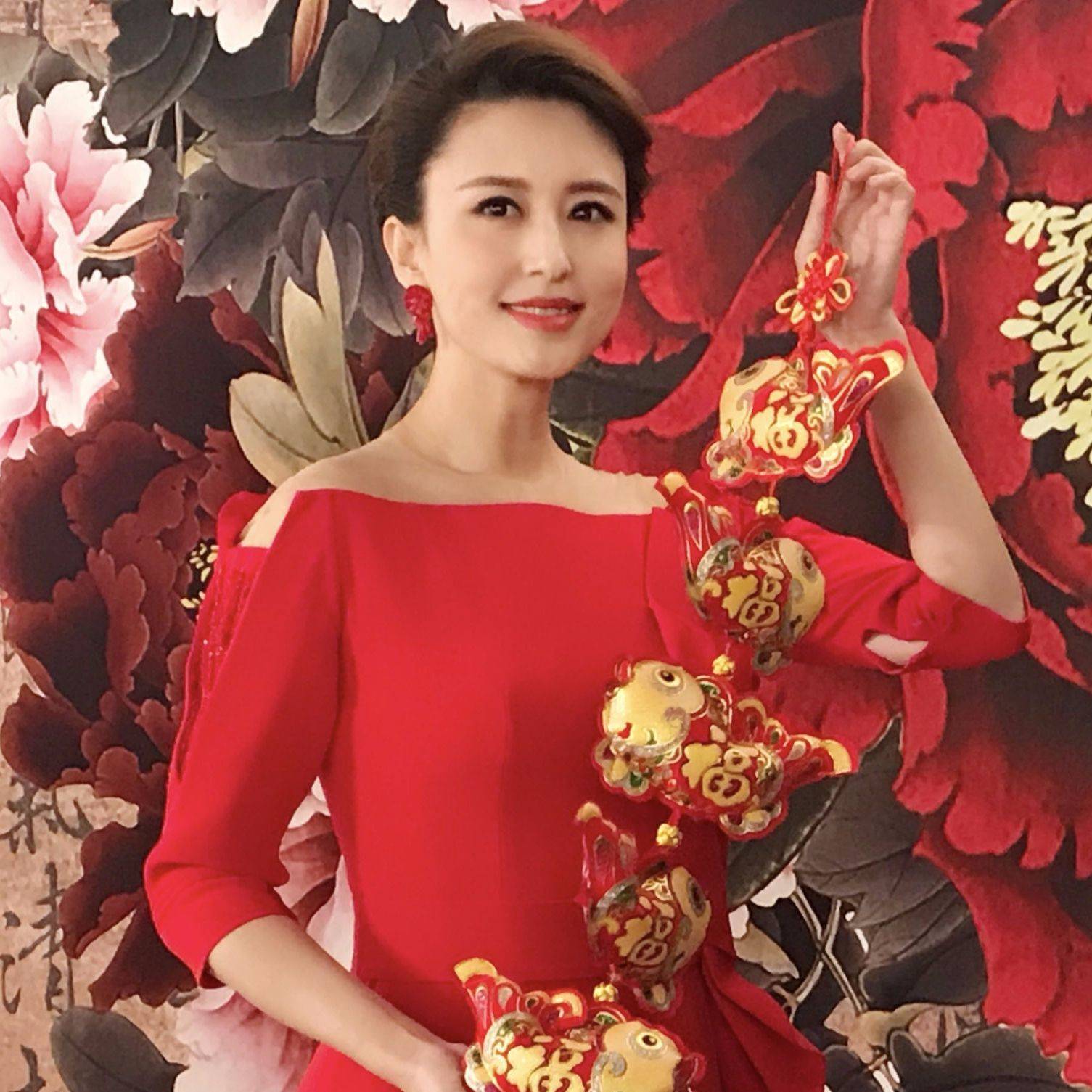 张蕾为什么不能主持春晚?_工作
