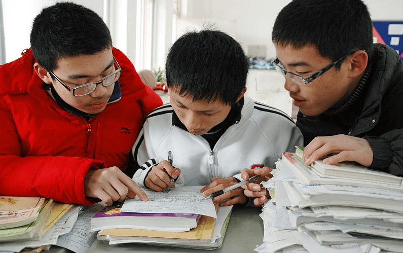 怎么才能保送大学 873c0c49466b43f4980677f83f59311f.png