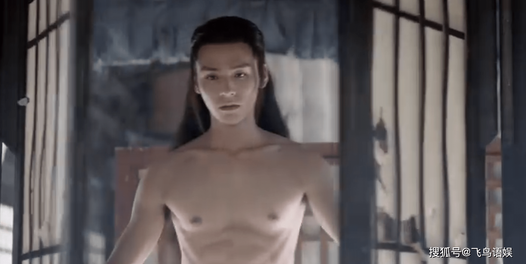 《山河令》温客行洗澡多机位秀腹肌！龚俊下海又下水，是福利还是加戏？