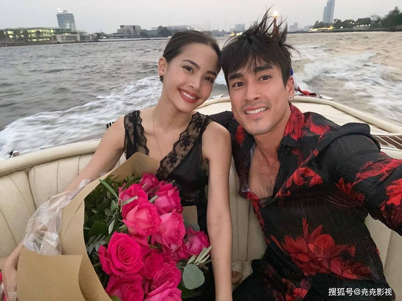 yaya与barry nadech被视为泰国演艺界最佳金童玉女