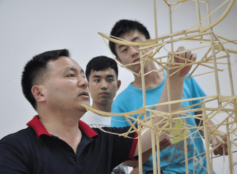 大学生日常花销表 曝光 3级以上是衣食无忧型 你属于哪级 同学