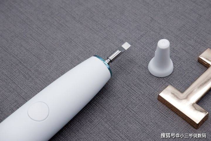 电动牙刷怎么选要选多声波 525775ac65f04e1c81372c8e25953589.jpeg