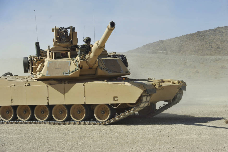 头号强国不可缺少的武器之一:m1a1坦克有着非常高的射击精度!