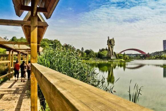 耗资12.55亿，贵州打造了一座公园，园内四季常青，关键门票免费