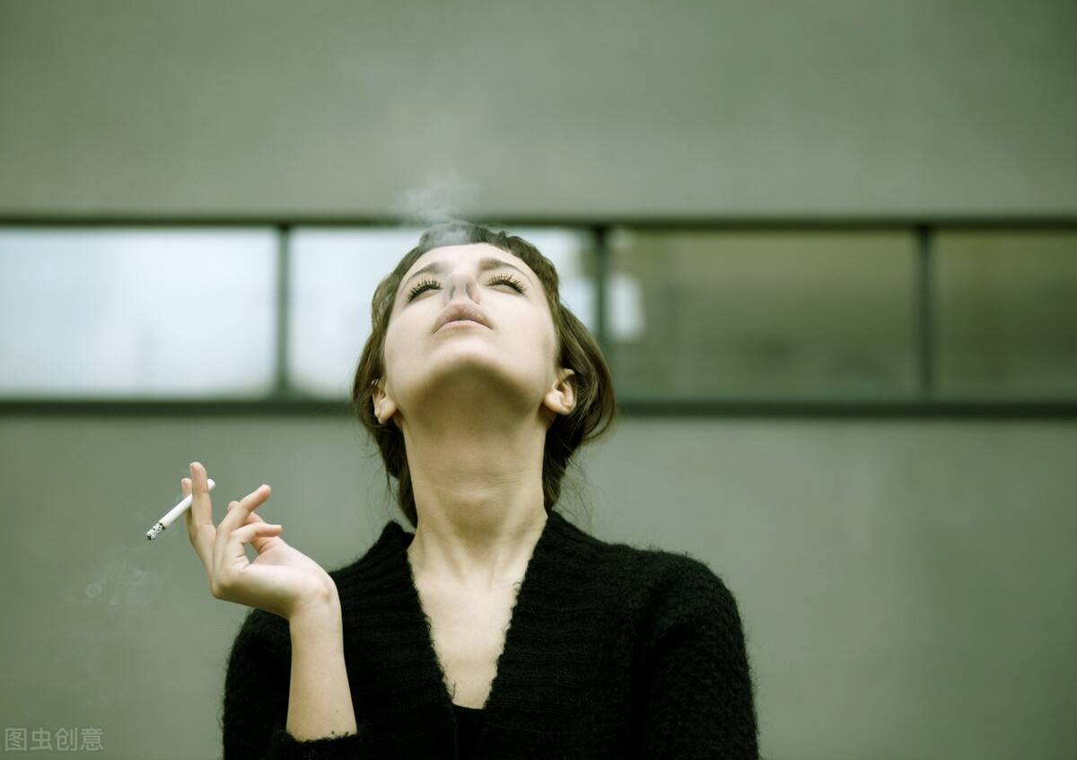 吸烟的女人|摄影|人像|taro0401 - 原创作品 - 站酷 (ZCOOL)