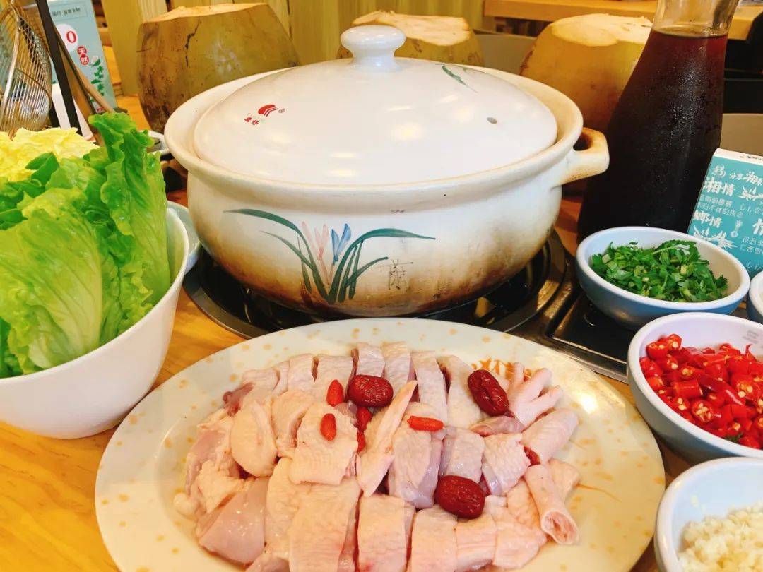 三亚这家明星打卡的小清新三上椰子鸡宝藏店上口碑上品质上服务