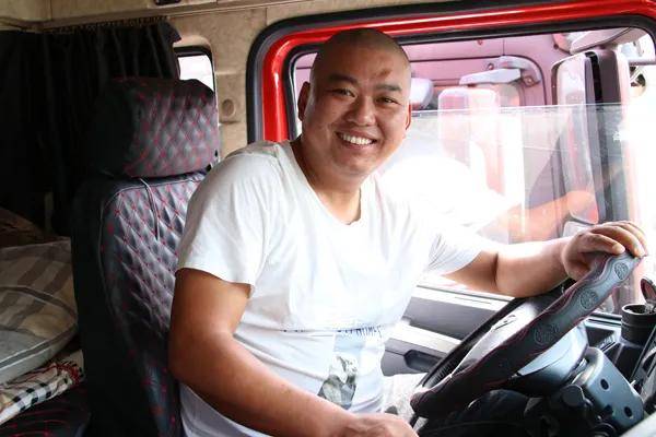 德龙x3000沪漂卡友买房计卡车之友网