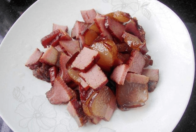 猪肉炒萝卜干窍门 439521087e1943ffb0966c28f6f815e1.png
