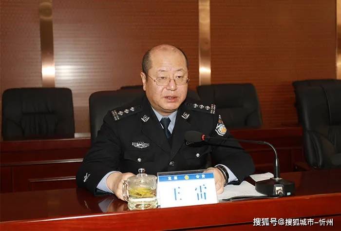 提名担任定襄县人民政府党组成员,副县长职务,免去杜炜同志的县公安局