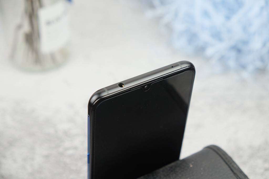 如何选择适合自己的手机屏幕 99b7336169e1410193053c2a1ce724b3.jpeg