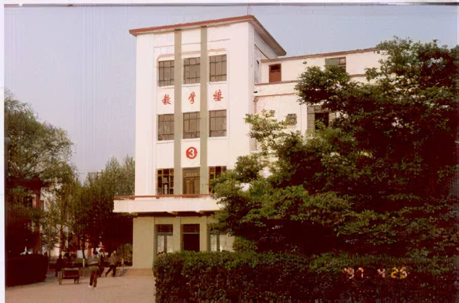中师生,我们骄傲和自豪