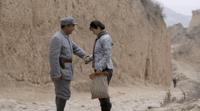 结发妻子刘坤模给彭老总写下一首诗气势磅礴盛赞了彭大将军