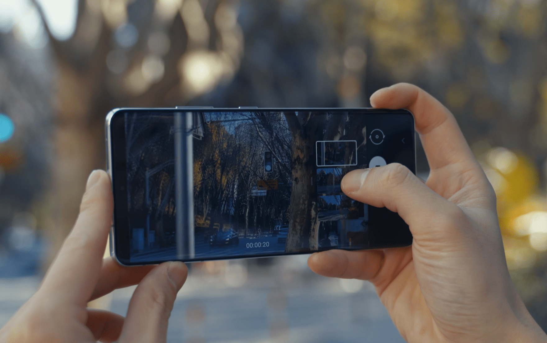 通过三星galaxy s21 5g系列,李佳琦拍出了人情味十足的《分享》微电影