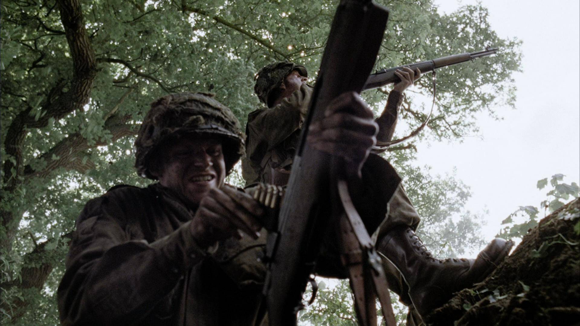 刘邦称帝后,为了不让父亲跪拜自己,想出一办法,沿用了两千年!_德军