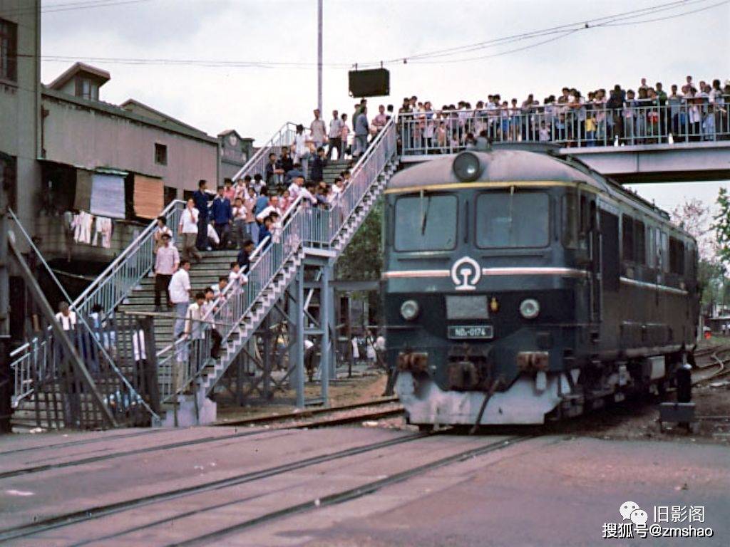 老照片上海1983年曾经的天目东路老北站