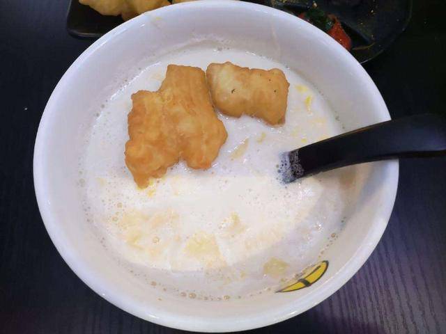 油条配什么粥 7307f21e217d42169d78d254d2b49367.jpeg