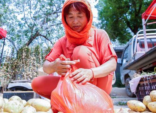 农村妇女内衣照(2)