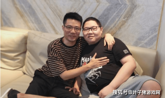 英雄联盟|顶流主播说退就退？PDD将主动放弃直播，明确表示与节奏无关