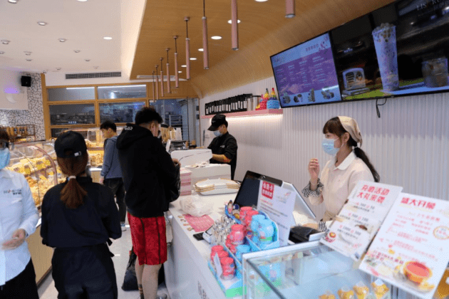 广州蛋糕加盟店排行榜_巴黎天使蛋糕成功签约杨老板,广州加盟店生意红火