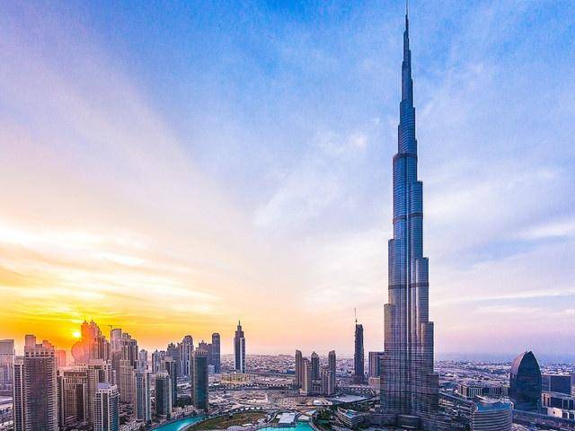全球第一高楼即将诞生，比迪拜塔高100多米，可同时容纳百万游客