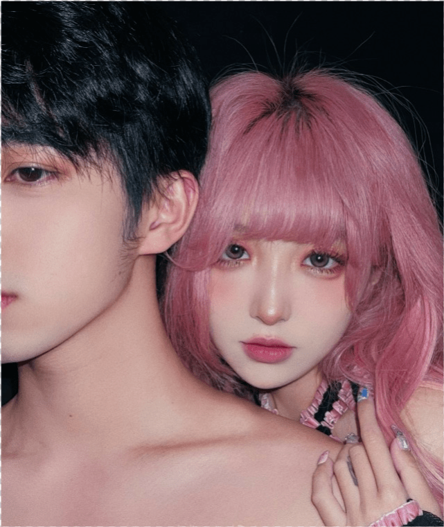 网红机智张素颜出镜,眼睛浮肿黑眼圈明显,妆前妆后