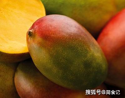 芒果季里的甜蜜邂逅：探索最好吃的芒果品种与食用方法