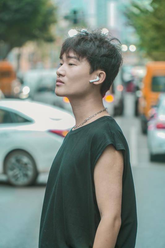 周鑫原创歌曲其实那天有太阳3月26日正式上线