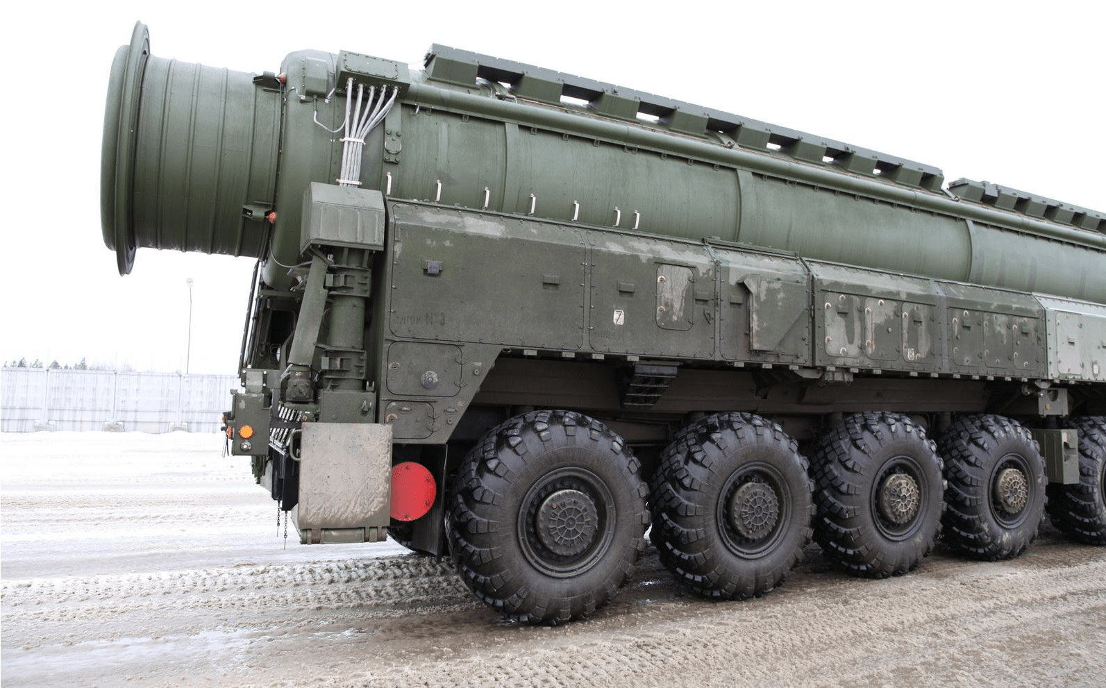 俄罗斯核打击力量的核心,与"白杨"师出同门,发射方式独具一格_布拉瓦