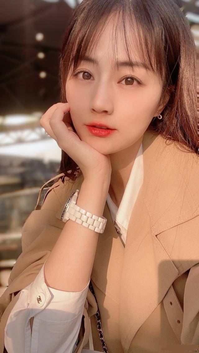 美女演员叶新晨迷人美照欣赏-搜狐大视野-搜狐新闻