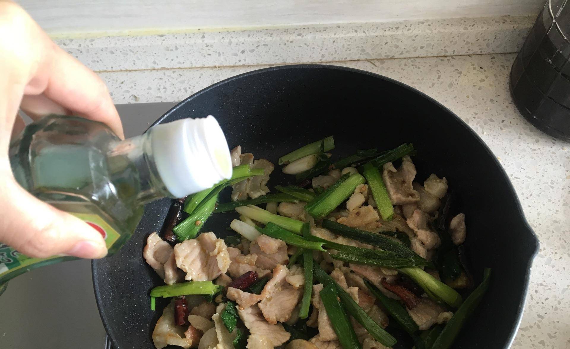 瘦瘦肉怎么炒才好吃 a55b7cac5ce34b3a8f617b558190ffbe.jpeg