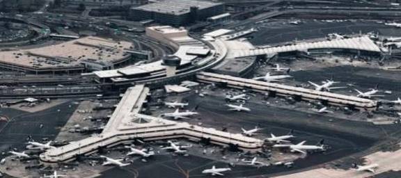 全世界最忙碌的机场，每小时飞机起降126架次，就在美国亚特兰大