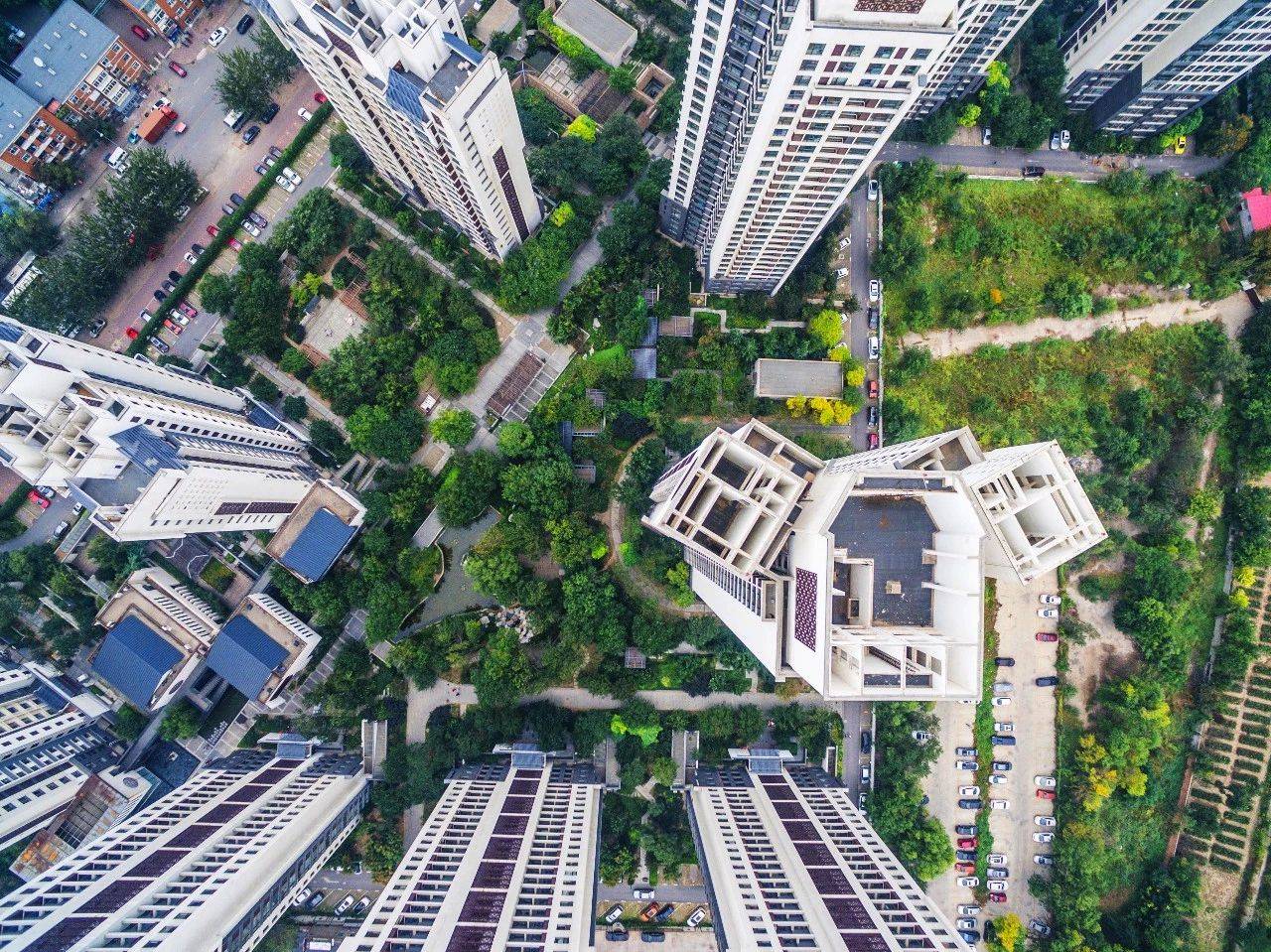 营造空间,是对园林中的所有景观元素进行合理调度安排,从空间布局上使