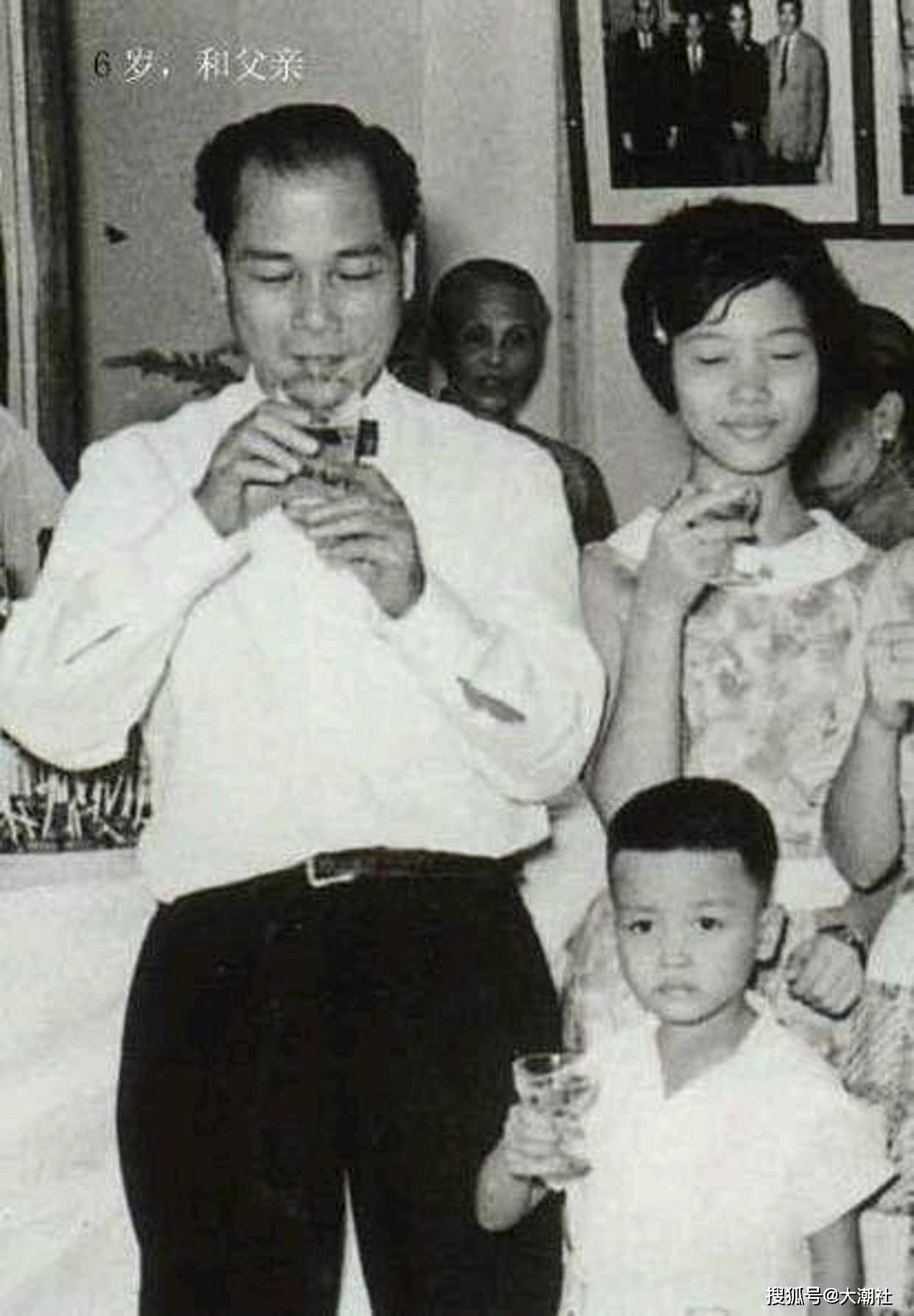 (1)张国荣与父亲张活海合照,张活海是本地洋服大王,自小影响着哥哥的