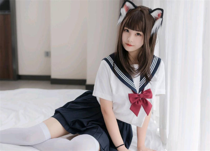 原创王者一哥网恋被骗重金买小姐姐制服照天赐一看比乔碧萝还狠