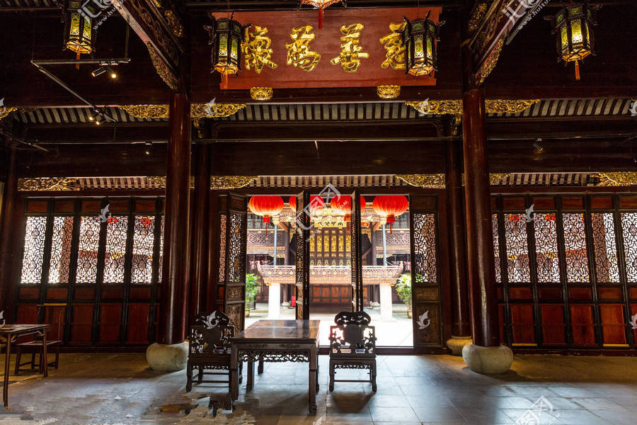 浙江私藏了一座古老的藏书楼，古籍浩如烟海，还有麻将陈列馆！