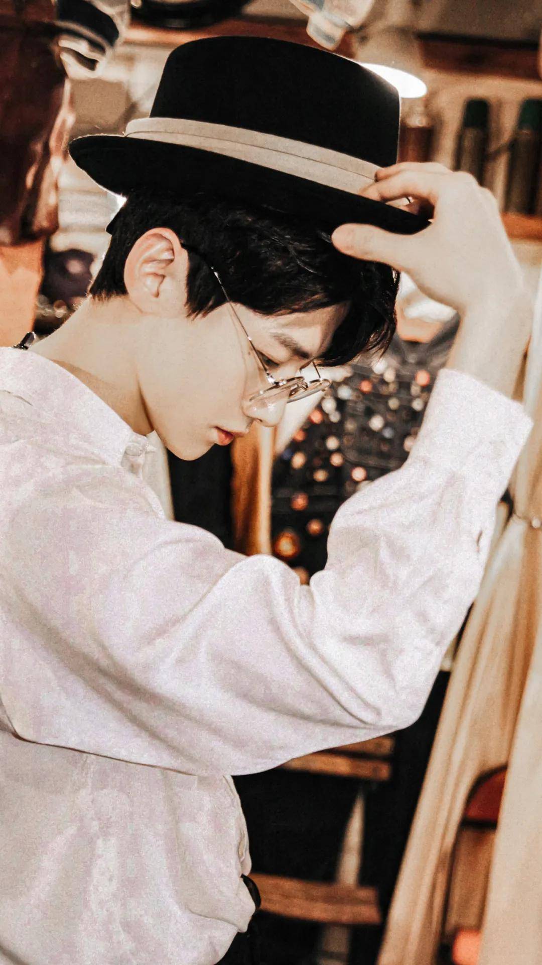 白敬亭真帅清酒系少年的魅力清澈又有力量