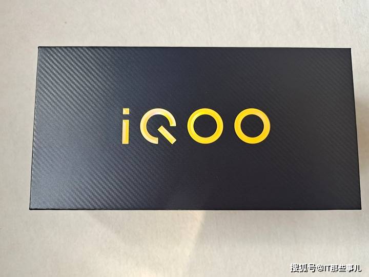 手机|独立显卡加持 iQOO Neo5游戏性能表现超出预料