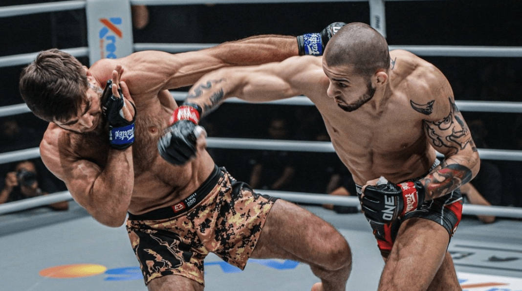 很厉害的拳击手 2348d43b903145daa14f53f2de195a33.png