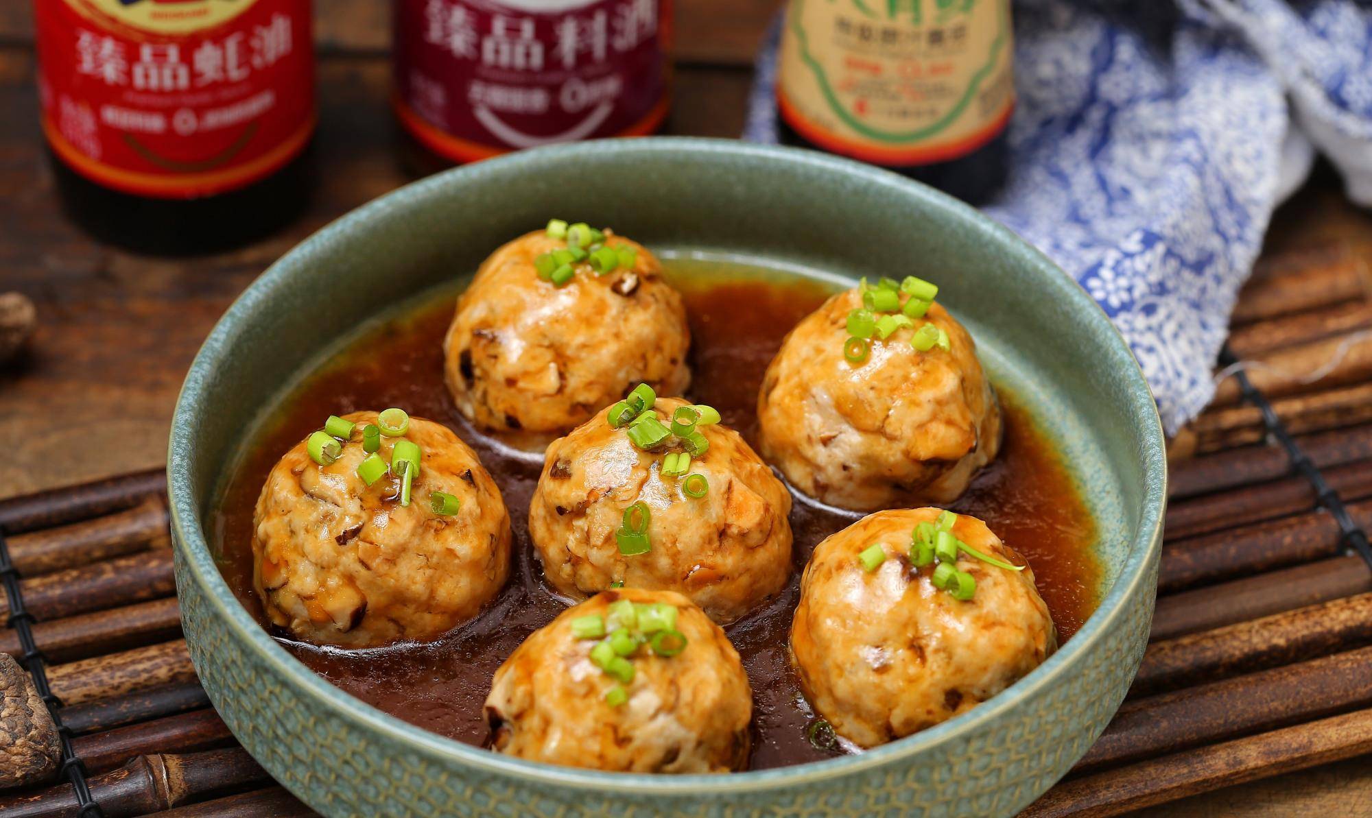 肉丸子不用油炸蒸一蒸就上桌香嫩好吃营养不流失老少皆宜