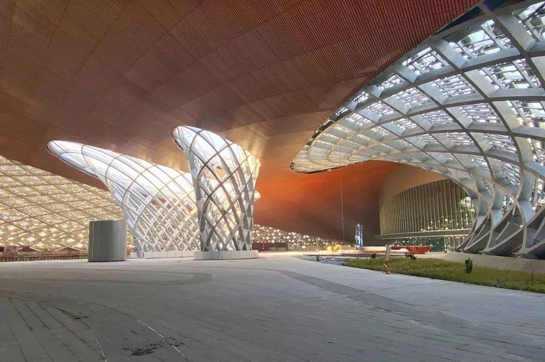 杭州亚运三馆-主体育馆和游泳馆 今天,小编带您走进杭州"亚运三馆"